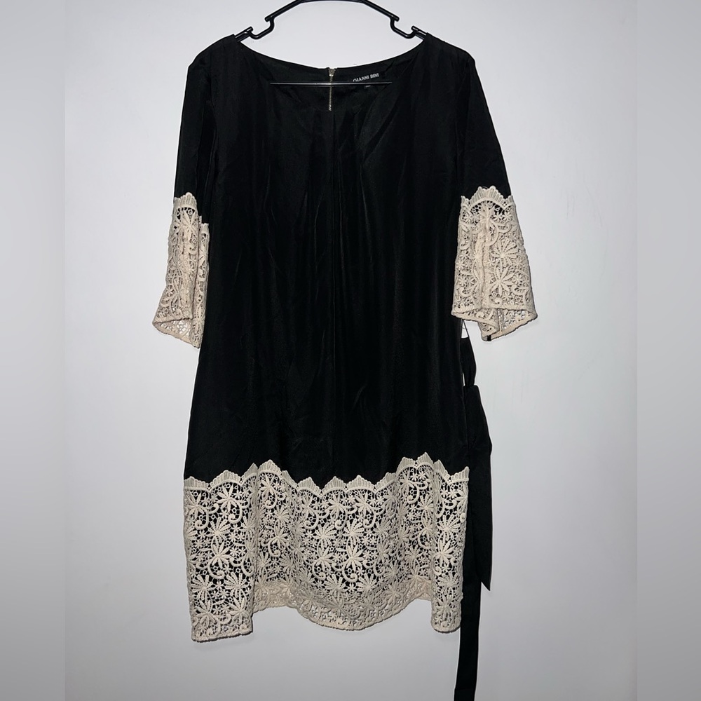 Gianni Bini Black/Ivory Women’s Knee Length Dress, Crochet Lace Trim, Size Large